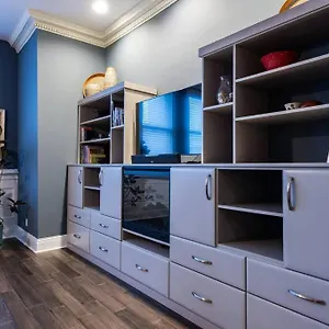 Apartment Downtown Sophistication/ Two Bedroom / Two Bath, Louisville